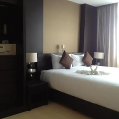 Отель Demeter Residence Suites Bangkok Бангкок сейф в номере