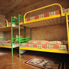 Гостиница EuroHostel Kiev Кровать в общем номере с двухъярусной кроватью