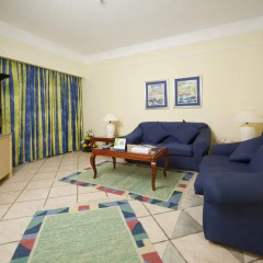 Отель Coral Beach Resort Tiran 4* Стандартный номер с двуспальной кроватью фото 4
