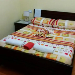 Отель Albanian Happines Guesthouse Стандартный номер с различными типами кроватей фото 5