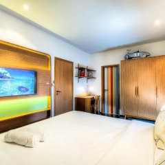 Отель The Title Boutique Condotel сейф в номере