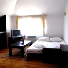 Апартаменты Four Leaf Clover Apartments Студия фото 8