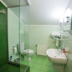 Гостиница Gostinyi Dvor Dobrynia Украина, Одесса - отзывы, цены и фото номеров - забронировать гостиницу Gostinyi Dvor Dobrynia онлайн ванная фото 2