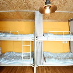 The One Hostel Кровать в общем номере с двухъярусной кроватью