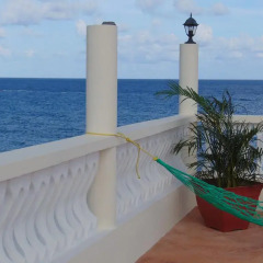 Отель Runaway Bay Beach House пляж фото 2