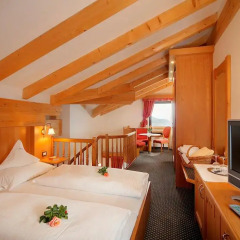 Hotel Schwefelbad 4* Люкс фото 6
