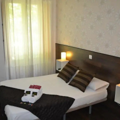 Отель Hostal El Brezo Стандартный номер с различными типами кроватей фото 19