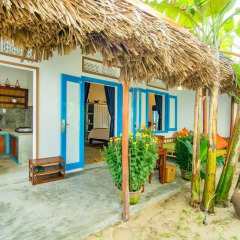 Отель Local Beach Homestay 2* Стандартный номер с различными типами кроватей фото 2