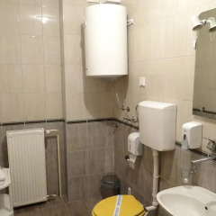 Отель Naša Tvrđava Guest Accommodation Нови Сад ванная