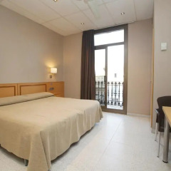 Отель Hostal Nuevo Colon Стандартный номер фото 11