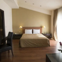 Davitel Tobacco Hotel 4* Стандартный семейный номер с двуспальной кроватью
