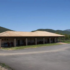 Отель Lincetur Cabañeros - Centro de Turismo Rural Испания, Сан-Мартин-де-Монтальбан - отзывы, цены и фото номеров - забронировать отель Lincetur Cabañeros - Centro de Turismo Rural онлайн парковка