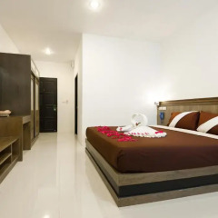 M.U.DEN Patong Phuket Hotel 3* Улучшенный номер двуспальная кровать фото 2