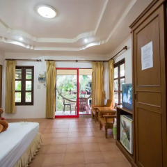 Отель Ocean View Resort Ланта интерьер отеля