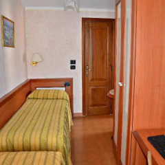 Hostel Archi Rossi Стандартный номер с 2 отдельными кроватями фото 9