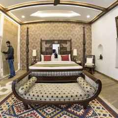 Отель WelcomHeritage Haveli Dharampura 5* Люкс с различными типами кроватей