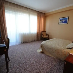 Отель The Crown 5* Номер Делюкс с двуспальной кроватью фото 17