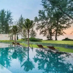 Отель Baan Mai Khao at Mai Khao Beach Phuket бассейн