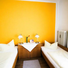 Отель Pension/Guesthouse am Hauptbahnhof Стандартный номер с двуспальной кроватью (общая ванная комната) фото 4