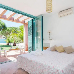 Отель Casas Bohemian Villa Roche Испания, Кониль-де-ла-Фронтера - отзывы, цены и фото номеров - забронировать отель Casas Bohemian Villa Roche онлайн комната для гостей фото 3