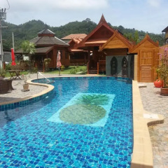 Отель Golden Teak Resort - Baan Sapparot бассейн фото 2
