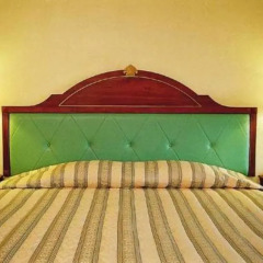Отель Sabai Inn сейф в номере