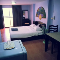 Отель Sunshine Guesthouse 3* Улучшенный номер с различными типами кроватей фото 3