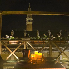 Отель Sleep in Venice