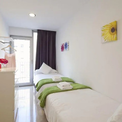 Отель Charmsuites Paralel детские мероприятия