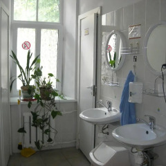 Elizabeth's Youth Hostel Кровать в общем номере с двухъярусной кроватью фото 24