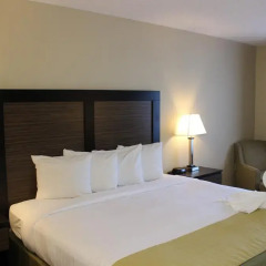 Отель Baymont Inn and Suites Fort Myers 2* Стандартный номер с различными типами кроватей фото 2