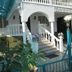 Alex Palace Mini Hotel Лоо