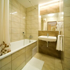 Hotel Krystal 3* Улучшенный номер с двуспальной кроватью фото 8