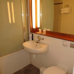Отель Campanile Marseille St Antoine 3* Стандартный номер с различными типами кроватей фото 5