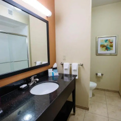 Отель Hampton Inn & Suites Effingham 2* Стандартный номер с различными типами кроватей фото 3