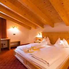 Hotel Schneeberg Family Resort & SPA 4* Стандартный номер с различными типами кроватей фото 5