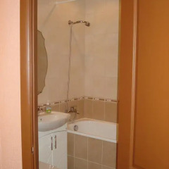 Гостиница Cozy OneBedroom Falt with WiFi ванная фото 2
