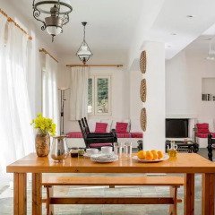 Отель Cosmos Beach House в номере
