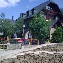 Отель Hotelet de Betlan спортивное сооружение