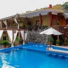 Hotel Villas Las Azucenas бассейн