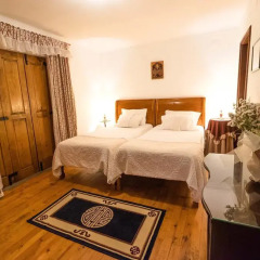 Отель Pingueis House комната для гостей фото 2