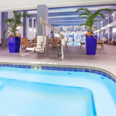 Отель Crowne Plaza Bloomington Msp Airport / Moa Блумингтон бассейн фото 2