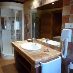 Hotel H con Encanto ванная