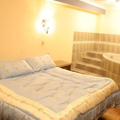 Отель Hostal Patrimonio - Sucre Полулюкс с различными типами кроватей фото 3