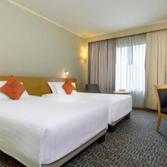 Отель Novotel Bangkok On Siam Square 4* Стандартный номер с 2 отдельными кроватями фото 5