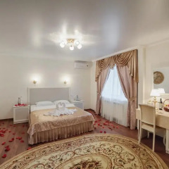 Гостиница Венеция 3* Люкс с двуспальной кроватью фото 10