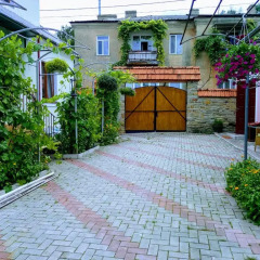 Отель Старый Замок Студио Каменец-Подольский парковка