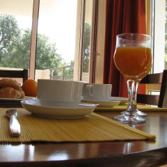 Апартаменты Aquamarine Apartments гостиничный бар