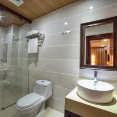 Hotel Shanghai City Люкс с различными типами кроватей