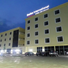 Отель Swiss International Mabisel Port Harcourt Нигерия, Порт-Харкорт - отзывы, цены и фото номеров - забронировать отель Swiss International Mabisel Port Harcourt онлайн парковка